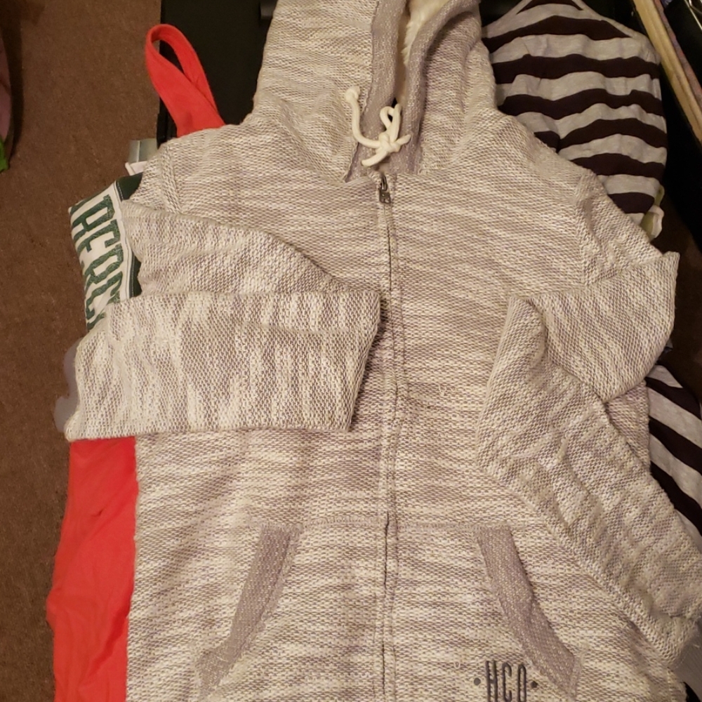 *** SOLD**XS Bundle deal!! 20 pieces of clothing!! - Picture 13 of 15